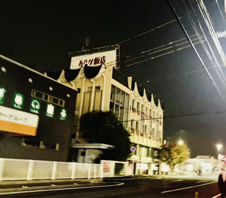 【草津市・栗東市】ビル老朽化による建替えのため8月20日で一旦閉店されている『あたか飯店草津店』は、年内に解体に入り、2023年春に再オープン予定のようです！ 草津・栗東
